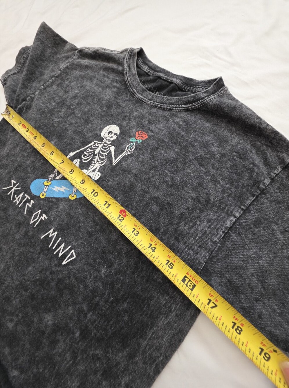 Acid-wash Black Graphic Tee‎ Skeleton Rose Skateboarding Skate of Mind Retro XS - Picture 5 of 7